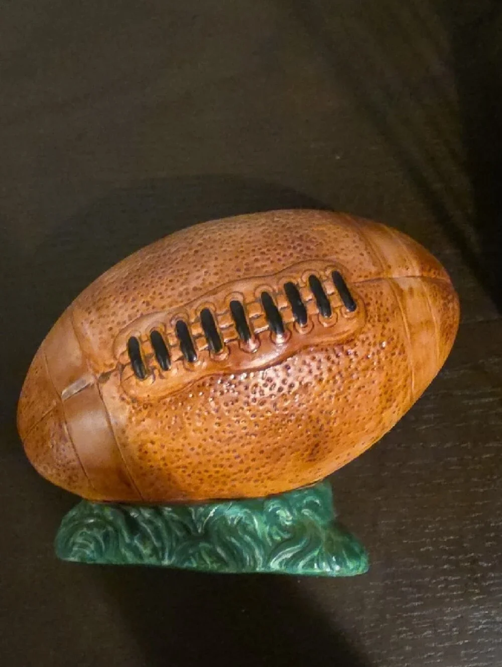 Vintage ceramic football planter - Picture 6 of 11